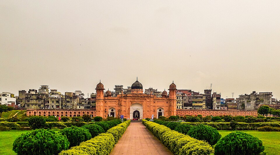 Lalbagh Fort, Old Dhaka — 17th-century Mughal fortress rising above the old city